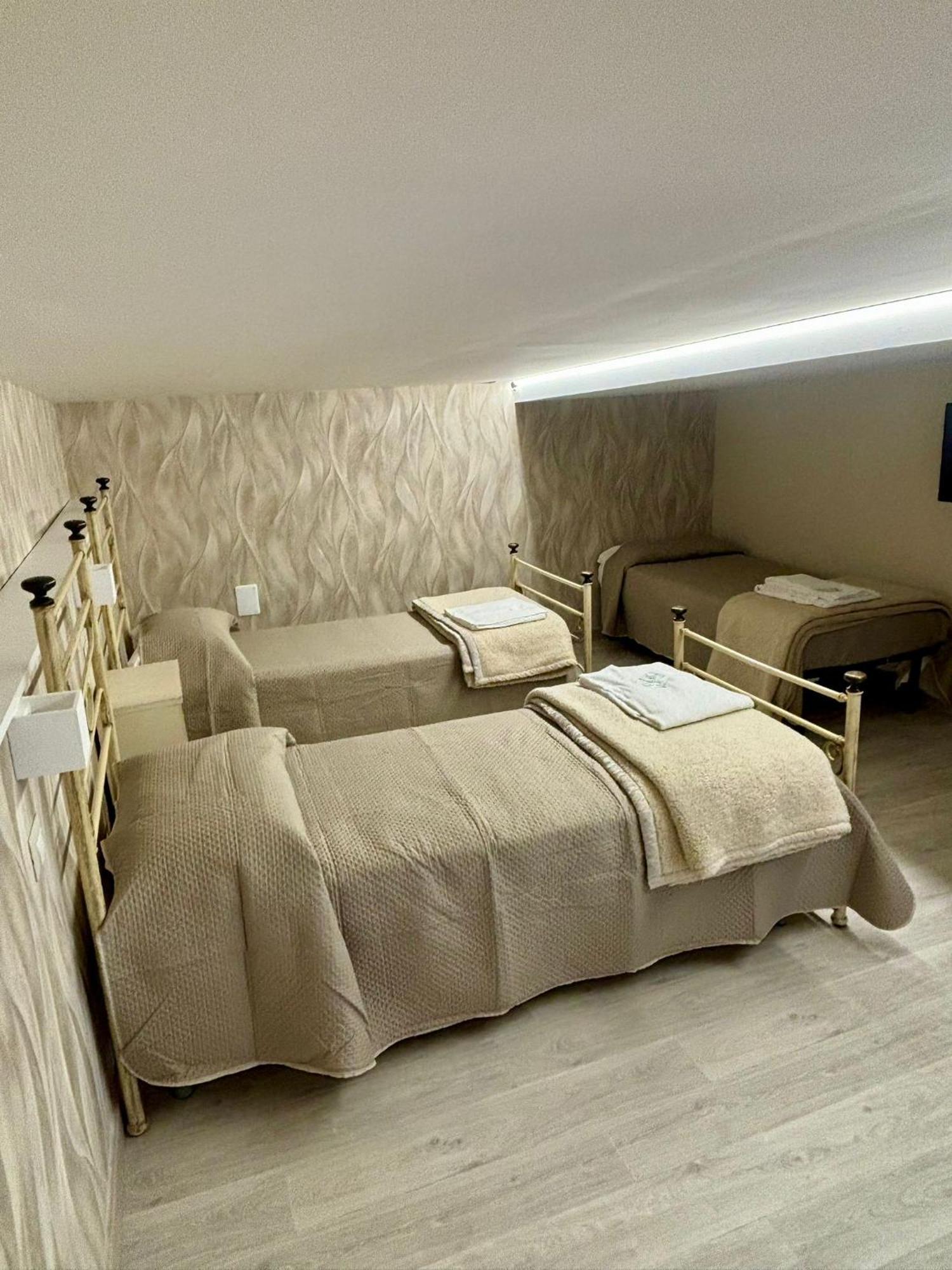 Rooms & Restaurant Il Castagneto Campagna Exterior foto